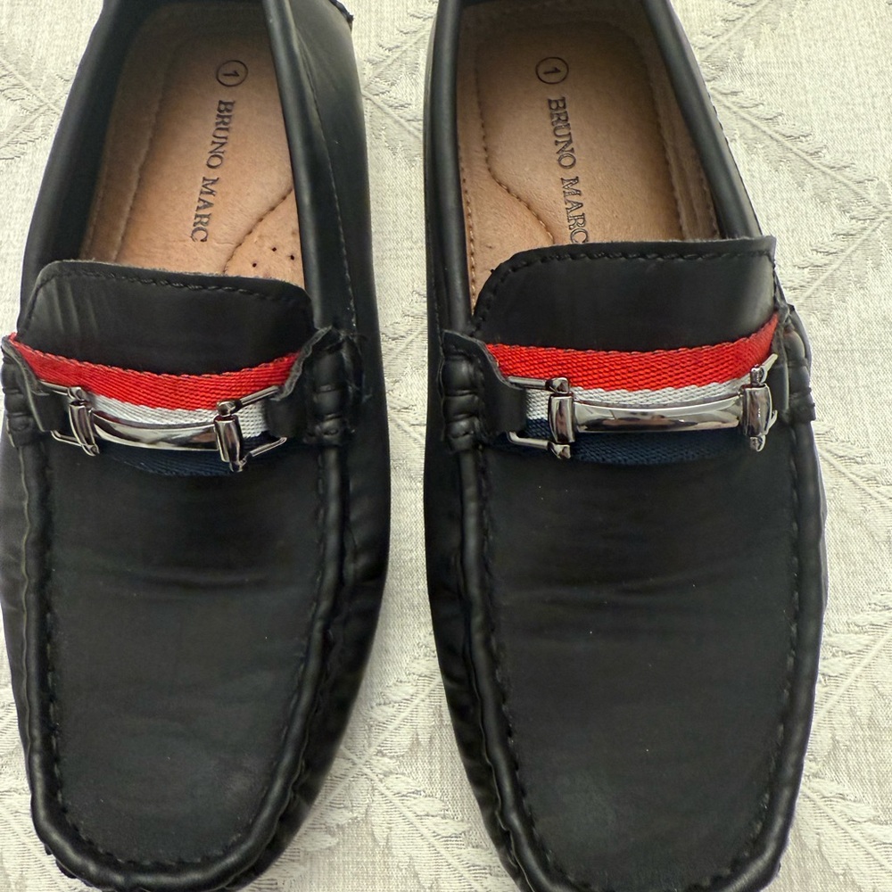 Bruno Marc Black Loafers with Red and Blue Accents